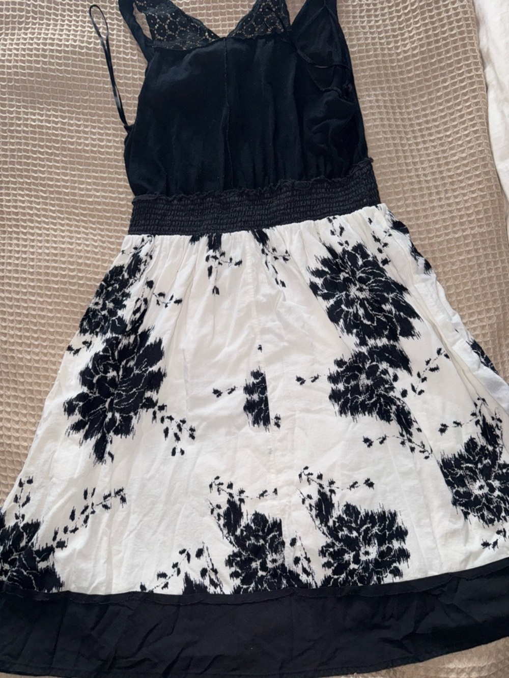 jonathan martin Black & White Floral Lace-Trim Mini Dress